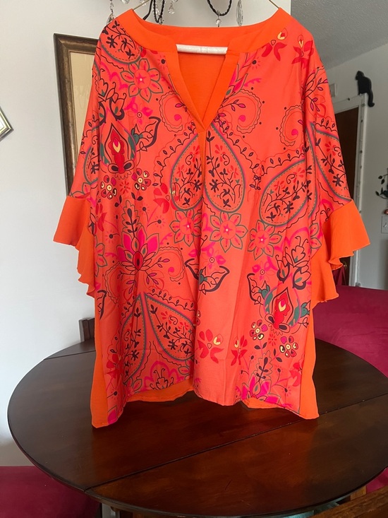 Tops - Bright Orange Floral V-Neck Women’s Top